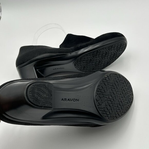 Aravon Black Bootie Lexee Twin Gore Block Heels SlipOn CG8758 Women's Size 10 2E - Picture 3 of 10